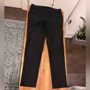 Lululemon ABC pants Utilitech fabric in black